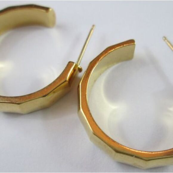 Vintage Paneled Design Gold Tone Hoop Earrings With Post Back for Pierced Ears. - Picture 3 of 7
